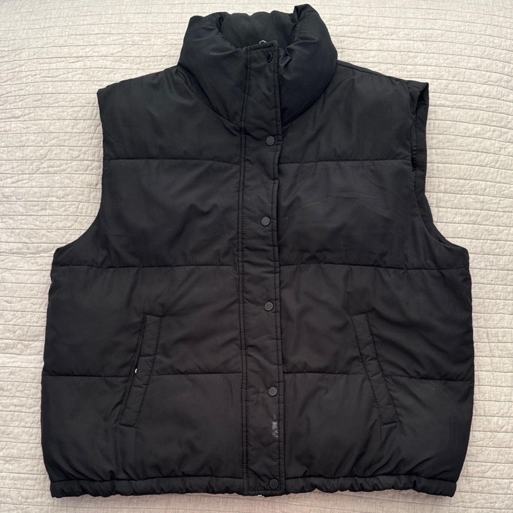 Abercrombie Black Puffer Vest